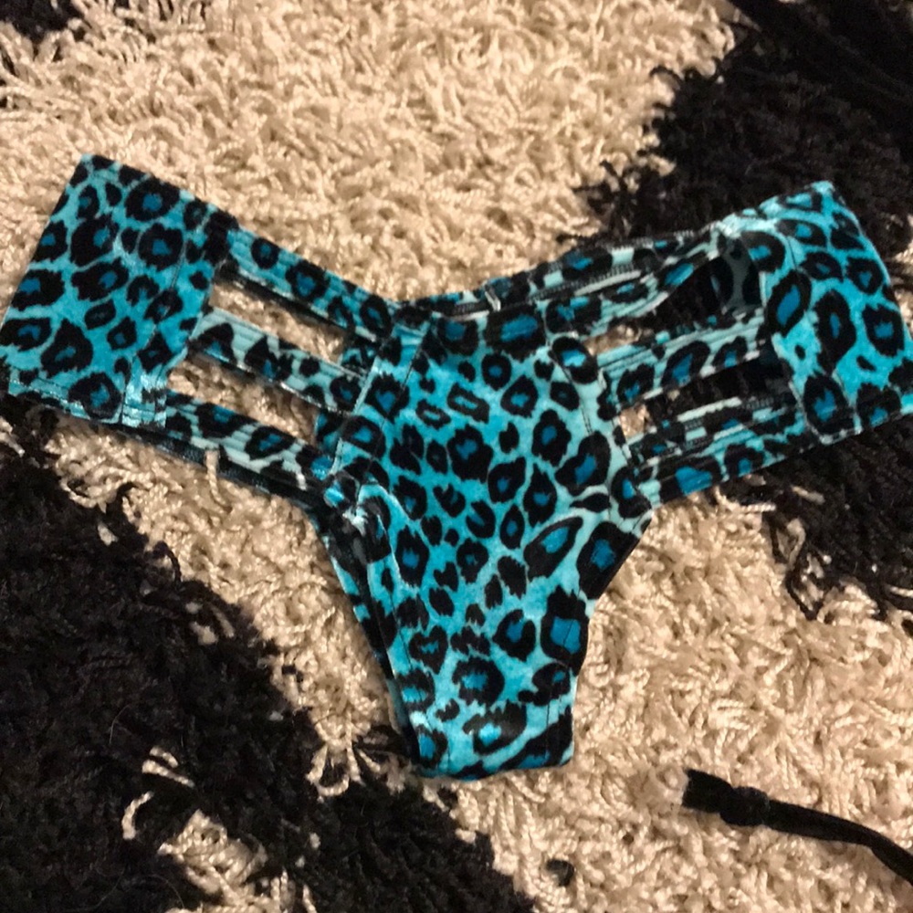 rave bottoms